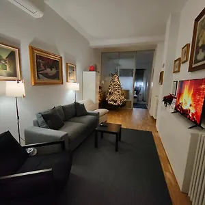 Short Rent Porta Romana Apartment Milan